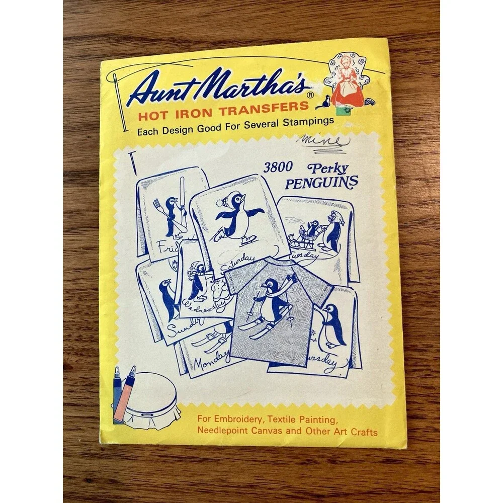 Aunt Martha's Hot Iron Transfer #3800 Perky Penguins Vintage New Sealed Weekdays